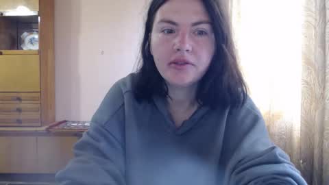 AlinaxJames online show from May 14, 2026, 8:43 am