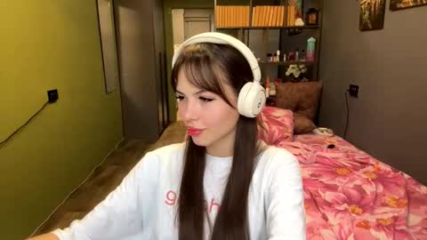 Alice online show from October 10, 2025, 9:30 am