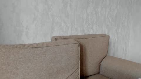 Snapshot of alinegreeeen chatting on December 2, 2024, 7:14 am Aline Greeeen online show from December 2, 2024, 7:14 am