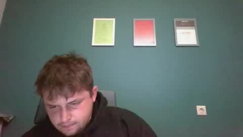 Snapshot of aliprcalica1 chatting on October 28, 2025, 1:42 am Chris online show from October 28, 2025, 1:42 am