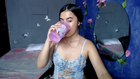 Alis jines   online show from September 13, 2025, 6:40 pm