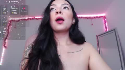 Snapshot of alisa__cain chatting on December 18, 2024, 7:26 am Alejandra online show from December 18, 2024, 7:26 am