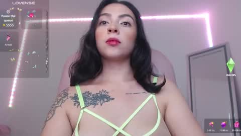 Snapshot of alisa__cain chatting on January 25, 2025, 6:23 am Alejandra online show from January 25, 2025, 6:23 am