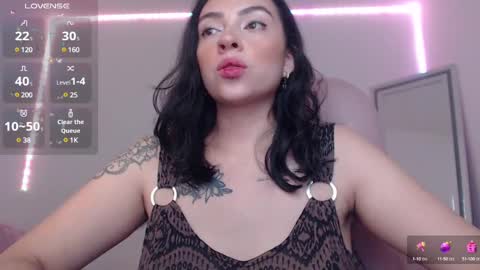 Snapshot of alisa__cain chatting on January 30, 2025, 8:43 am Alejandra online show from January 30, 2025, 8:43 am