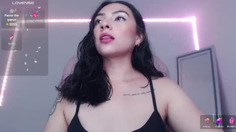 Snapshot of alisa__cain chatting on March 10, 2025, 5:00 am Alejandra online show from March 10, 2025, 5:00 am