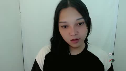 Shanti xhey online show from March 23, 2026, 1:42 am