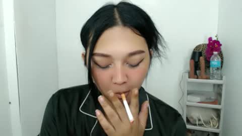 Shanti xhey online show from March 27, 2026, 6:18 pm