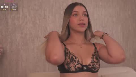 Snapshot of alisa_roldan chatting on February 13, 2026, 2:35 pm online show from February 13, 2026, 2:35 pm