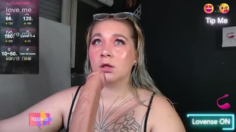 Snapshot of alisa_u chatting on March 4, 2025, 7:41 am alisa_u online show from March 4, 2025, 7:41 am