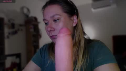 alisa_u online show from April 3, 2026, 11:03 pm