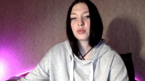 alisaadoll online show from March 13, 2026, 1:07 pm