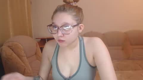 Snapshot of alisacasta chatting on December 20, 2024, 1:43 pm AlisaCasta online show from December 20, 2024, 1:43 pm