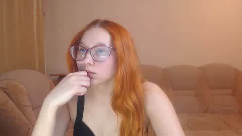 Snapshot of alisacasta chatting on January 13, 2025, 12:35 pm AlisaCasta online show from January 13, 2025, 12:35 pm