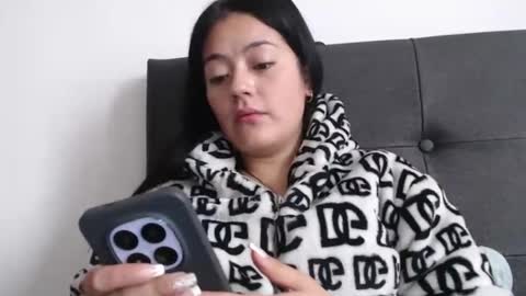 alisha_9997 online show from April 9, 2026, 2:22 pm