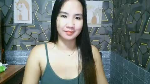 Alisha online show from May 25, 2026, 2:45 pm