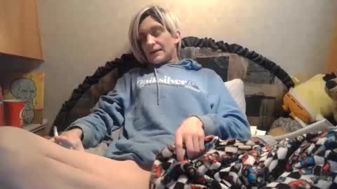 Alisha online show from April 11, 2026, 4:22 pm