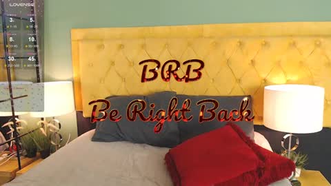 Luna online show from February 1, 2025, 11:37 pm