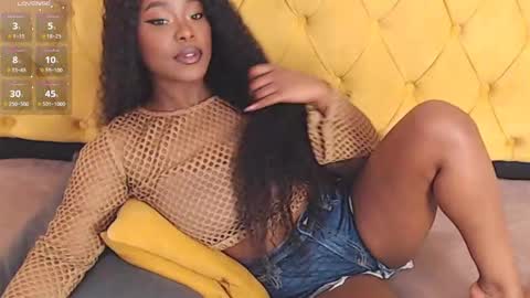 Luna online show from September 10, 2025, 3:56 pm