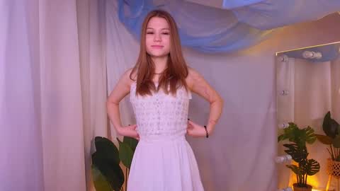 Alisia online show from December 14, 2024, 7:07 am