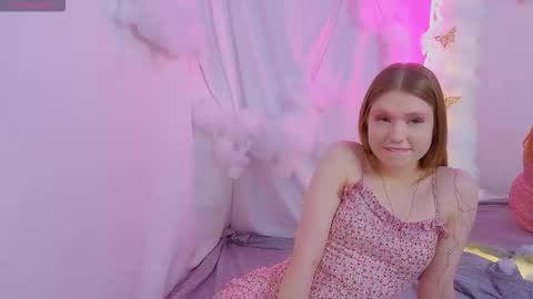 Alisia online show from October 21, 2025, 3:57 pm