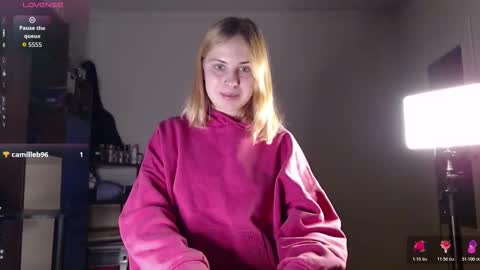 Alisa online show from November 25, 2025, 8:20 pm