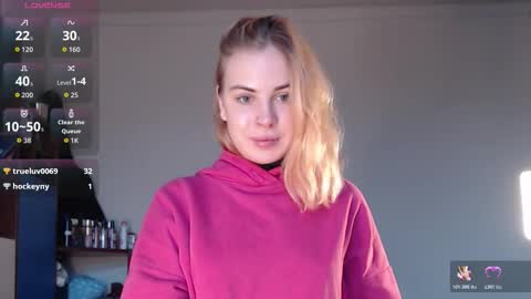 Alisa online show from November 26, 2025, 8:26 am