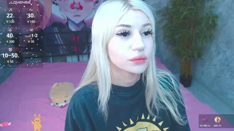 Snapshot of alison_moonlight chatting on December 20, 2024, 11:43 am Alison online show from December 20, 2024, 11:43 am