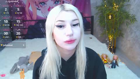 Snapshot of alison_moonlight chatting on December 29, 2024, 3:44 am Alison online show from December 29, 2024, 3:44 am