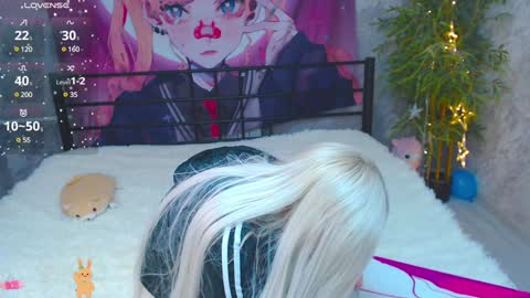 Snapshot of alison_moonlight chatting on January 15, 2025, 1:02 am Alison online show from January 15, 2025, 1:02 am