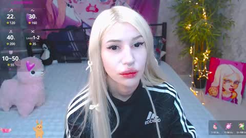 Snapshot of alison_moonlight chatting on March 6, 2025, 7:21 pm Alison online show from March 6, 2025, 7:21 pm