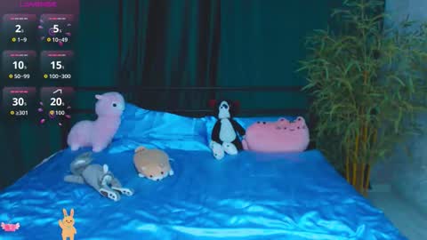 Snapshot of alison_moonlight chatting on September 12, 2025, 10:21 pm Alison online show from September 12, 2025, 10:21 pm