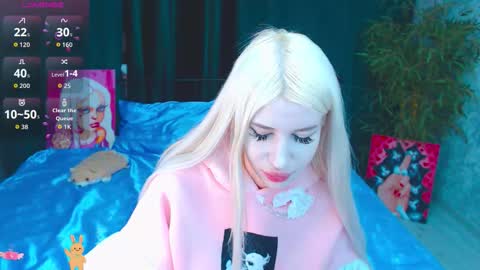 Snapshot of alison_moonlight chatting on October 19, 2025, 4:07 pm Alison online show from October 19, 2025, 4:07 pm