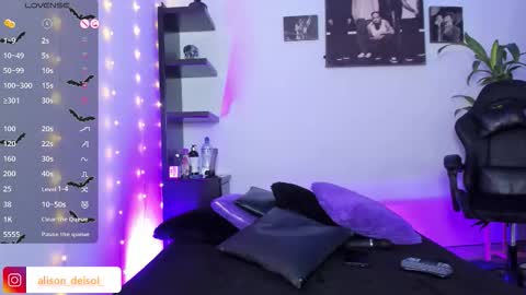 alison_wynter online show from October 24, 2025, 4:09 am