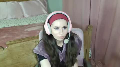 Snapshot of alisonfieldsxo chatting on February 13, 2026, 1:23 am Alison Fields online show from February 13, 2026, 1:23 am