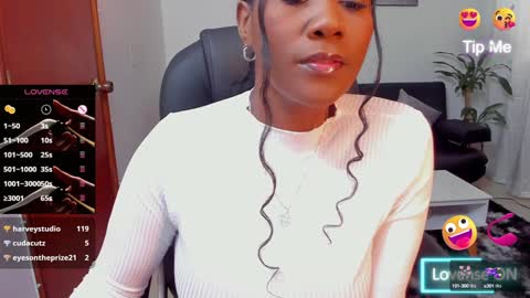 Snapshot of alisonlemoos chatting on February 5, 2025, 2:26 pm Alisson online show from February 5, 2025, 2:26 pm
