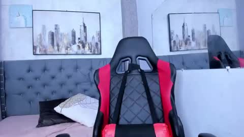 Snapshot of alissa_grace chatting on October 4, 2025, 9:13 pm Alison online show from October 4, 2025, 9:13 pm