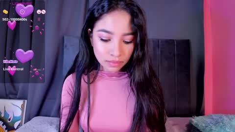 Mara  Isabel online show from January 8, 2025, 1:53 am