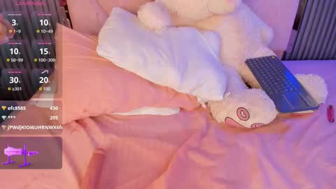 Snapshot of alisse_miller chatting on February 21, 2025, 6:18 am Alisse Miller online show from February 21, 2025, 6:18 am