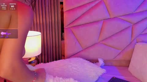 Snapshot of alisse_miller chatting on September 15, 2025, 4:34 am Alisse Miller online show from September 15, 2025, 4:34 am