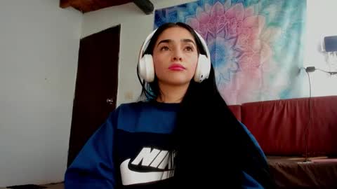 Alisson369  online show from November 14, 2025, 4:38 pm