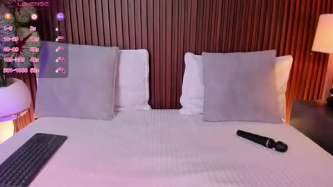 alisson_81 online show from November 26, 2025, 9:32 am