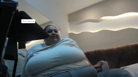 Alisson online show from March 19, 2026, 9:52 pm