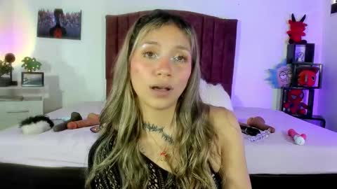 Snapshot of alisson_zafiro chatting on January 15, 2025, 12:15 pm Alisson IG alisson zafiro27 online show from January 15, 2025, 12:15 pm