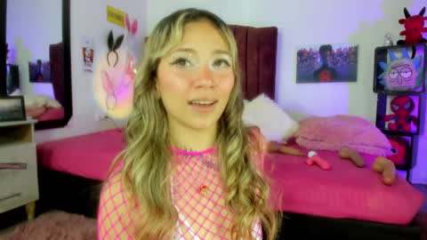 Snapshot of alisson_zafiro chatting on February 2, 2025, 6:04 am Alisson IG alisson zafiro27 online show from February 2, 2025, 6:04 am