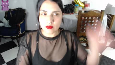 Alix online show from September 16, 2025, 2:45 am