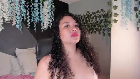 Snapshot of alixon_fiore5 chatting on February 28, 2026, 6:58 am alixon online show from February 28, 2026, 6:58 am