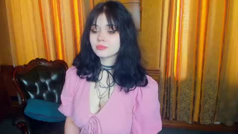 Snapshot of alixypunter chatting on May 16, 2026, 8:44 am Emily online show from May 16, 2026, 8:44 am