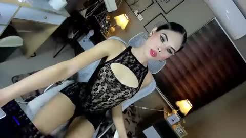 Snapshot of aliyah_bucks chatting on January 15, 2025, 3:33 am hello your lovely ALIYAH online show from January 15, 2025, 3:33 am