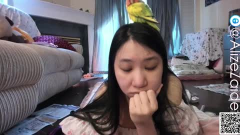 Alize Zaide online show from October 6, 2025, 4:26 pm