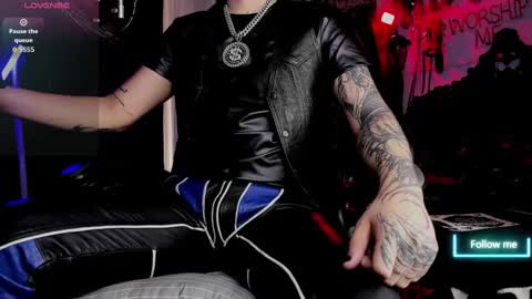   online show from October 5, 2025, 4:38 pm